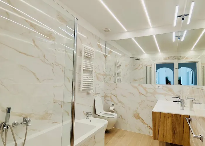 Attico Da Vinci Luxury Penthouse Lägenhet *