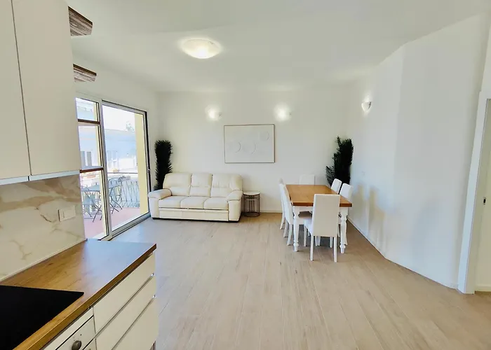 Lägenhet Attico Da Vinci Luxury Penthouse