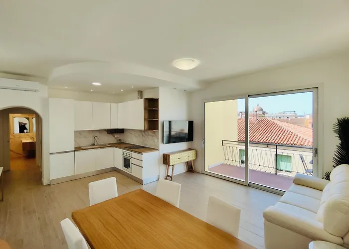 Attico Da Vinci Luxury Penthouse Lägenhet